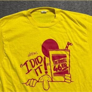 Vintage Yellow Graphic Sheetz 46er T-Shirt